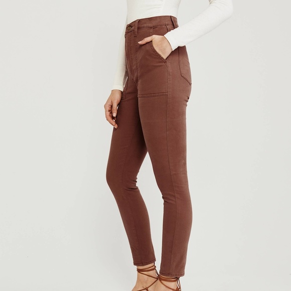 A&F Ultra High Rise Ankle Pants - Picture 4 of 6